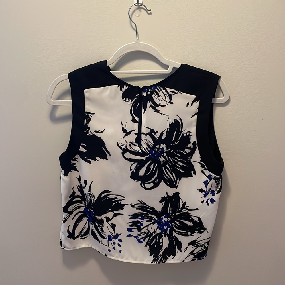 NWT Aqua size Md tank. - Picture 2 of 4